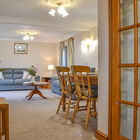 Holiday home Scalelands